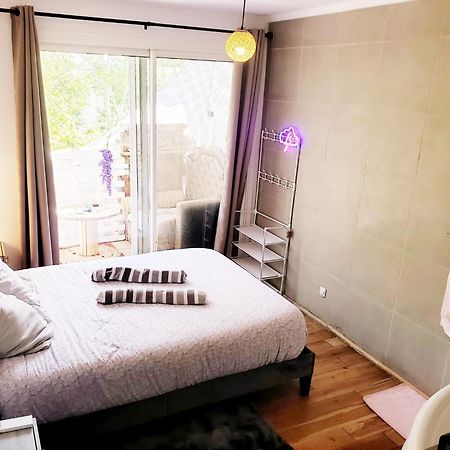 Suite From 1 To 6 - Bathtubs In Rooms - Air Conditioned Residential Appartement - Self-Arrival - Wifi - Netflix Disney - Kitchen - Laundry - Parking Avignone Esterno foto